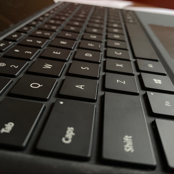 MICROSOFT SURFACE PRO 7 - Picture 4 of 8